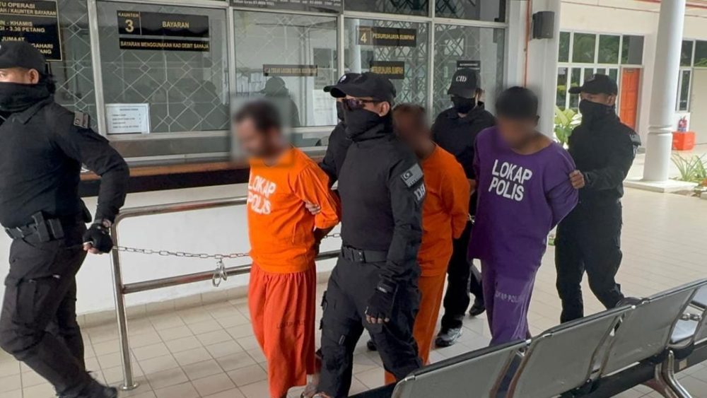 20251030CPKK52c_BUKIT_MERTAJAM_STABBED_PG251030Be01