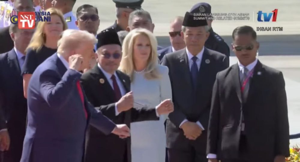 38D8EABCB686EDBE705894AF4F881BEE_low_3