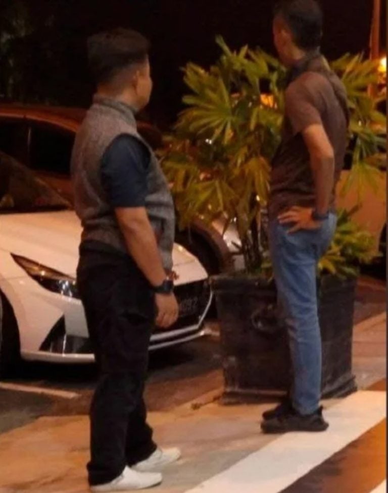 BP251006TJMD01X-768x977