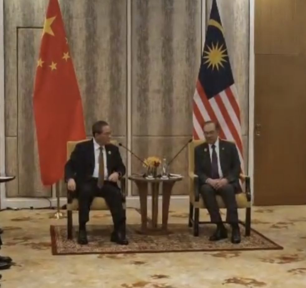 Screenshot 2025-10-28 082402