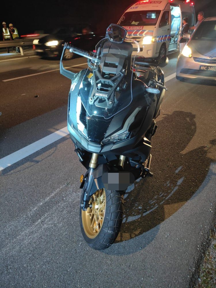 WhatsApp_Image_2025-10-28_at_10.55.23_PM