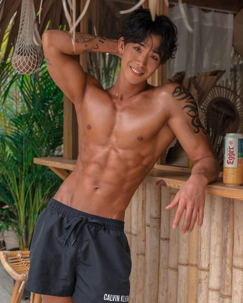 1048958577416605696357842