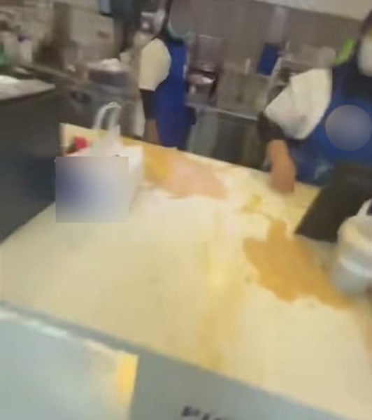 20251110pfb46c_Coffee_Shop