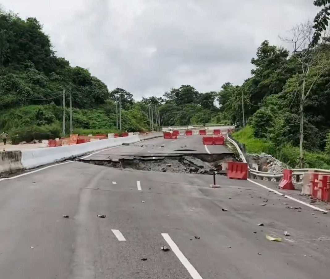 20251118CPKK31c_GUA_MUSANG_ROAD_COLLAPSED_CR251118martinA03-083606