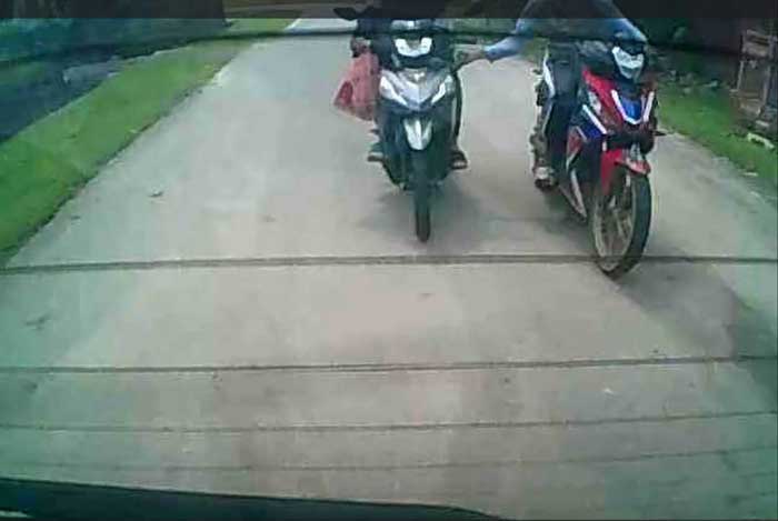 22798083-c5b6-47b6-8152-3e1758e4775f