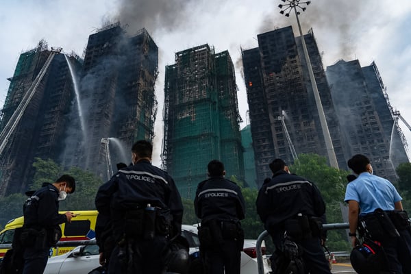 251128CMKfb74b-APTOPIX_Hong_Kong_Fire_92745-0e51b