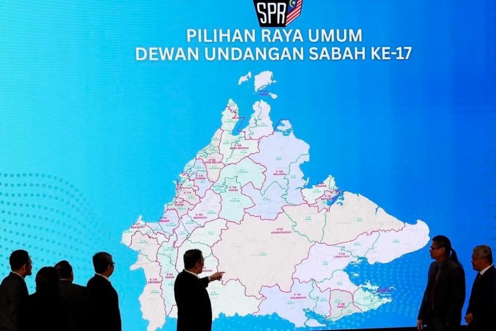 39f260883dff2fb1f22138a0e37e29b96db6f19a608c8ac36469599a7f11d993