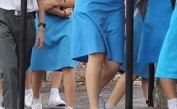 遭华裔男同学拉入厕所 女学生惨遭非礼