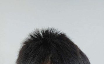 妈妈炮轰把孩子头发剪坏 发廊老板率员工集体剃头道歉