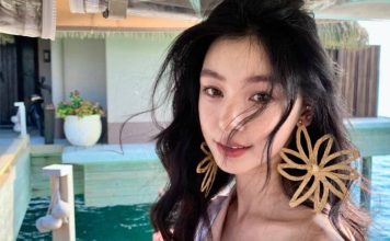 胡彦斌恋上AI级美女 海边拥吻影片震撼流出