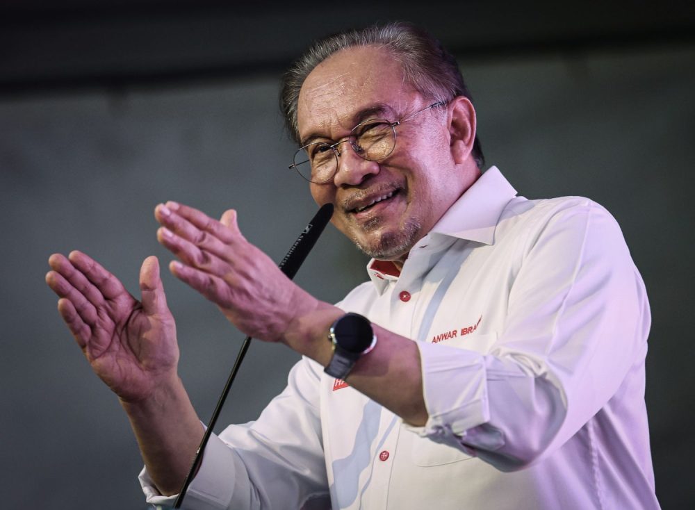 Anwar-Ibrahim2744