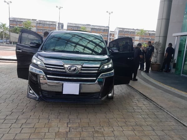 DeWatermark.ai_1762162135472