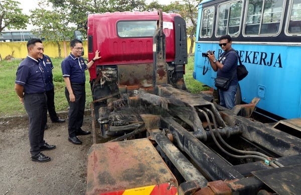 DeWatermark.ai_1762344399093