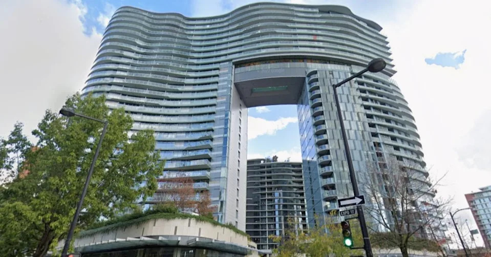 e533caa6033eafd75e3e1bfecb470f3b