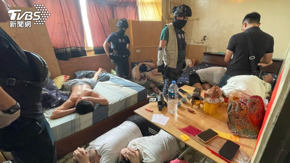 e8ada6e696b9e7aa81e8a2ade7a9bfe58685e8a3a4e8b7b3e6a5bce98083-e8af88e59ba2e5b9b2e983a8e69194e696ade885bfe890bde7bd91