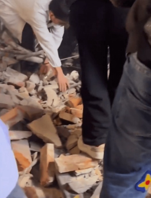 e995bfe6b299e6bdaee5ae97e8a197e5a299e58092-4e5908d00e5908ee8a2abe59f8be793a6e7a0be2e5a5b3e7bdb9e99abe-2