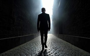 男子扮亡母诈领政府津贴 警破门发现母亲已成干尸