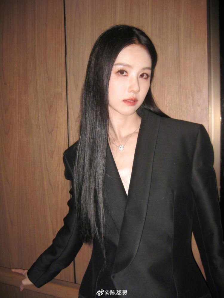 0066ichXly1i56no3ar1aj61w02iob2a02