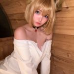 最离谱“奇葩组合”曝光 20岁性感主播同居快50大叔