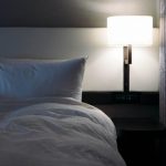 保险新人爆内幕 为成交竟与大妈”坏坏”