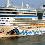 邮轮爆发病毒感染 逾百人集体上吐下泻