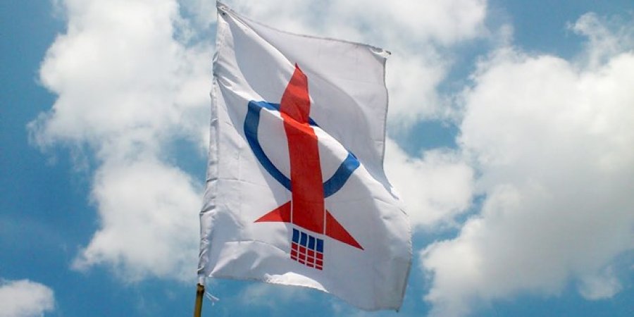 7ce75f80680b00f039c1f81ca84806c1