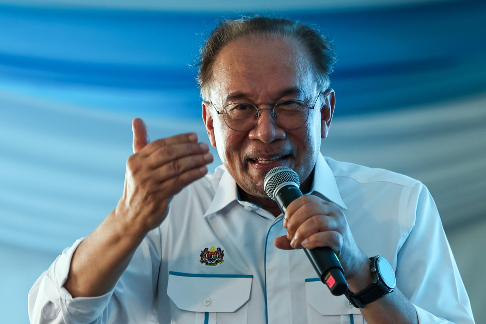 Anwar-Ibrahim5623
