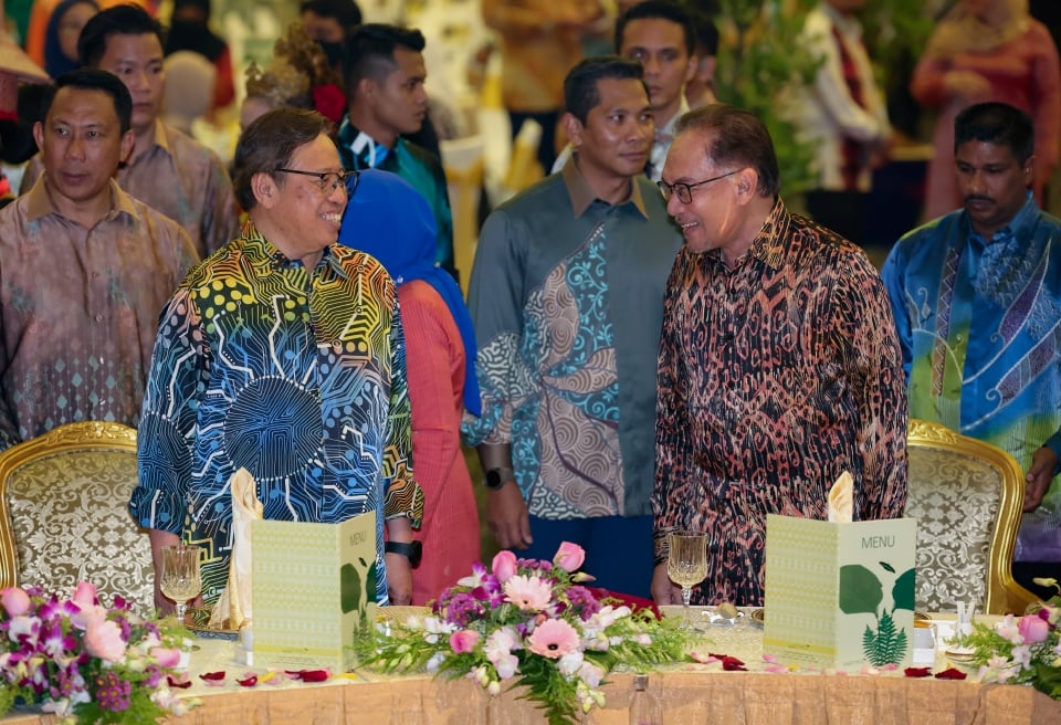 DATUK_SERI_ANWAR_IBRAHIM_1674141100