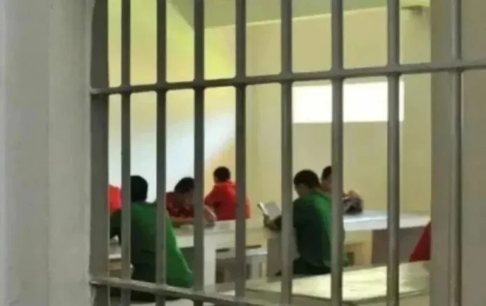 _E3_80_8A_E5_B1_85_E5_AE_B6_E6_9C_8D_E5_88_91_E6_B3_95_E6_A1_88_E3_80_8B_E6_96_99_E4_BB_8A_E5_B9_B4_E5_86_85_E5_91_88_E5_9B_BD_E4_BC_9A-696x439