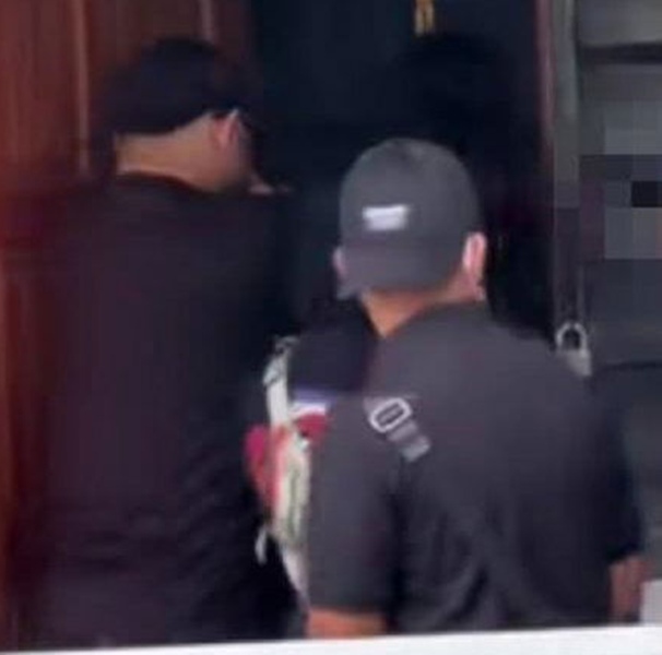 abef7df017e9c3a7ee3fad73eee5886e