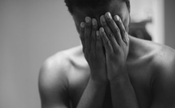 对男子強擼还逼XX 男子被判监3年10个月