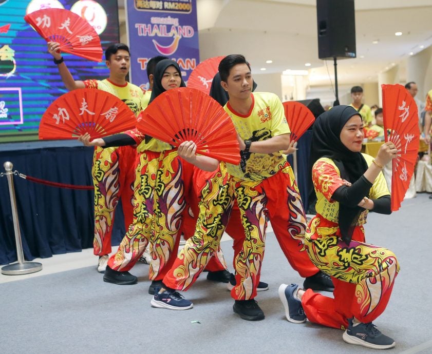 e38090e68891e4bbace38091efbc8fe4b880e5aeb6e585ade58fa3e9bd90e5ada6e4b8ade58d8ee6ada6e889ba-e5b7abe8a394e5aeb6e5baade8b0b1e58699e8b7a8-11