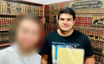 澳洲海滩恐袭16死42伤 枪手妈妈:他是个好孩子