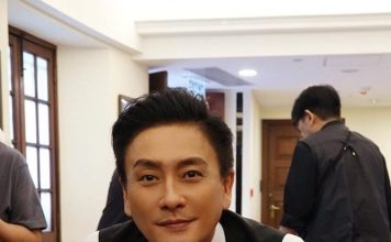 黄宗泽45岁生日成焦点 女神云集贺寿