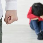 “阻止我继续错下去” 父自首虐待两子