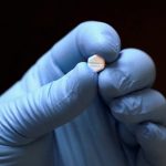 趁女友熟睡强塞堕胎药 男子致胎儿死亡被控6罪