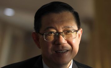 警告10项关键改革若再拖 林冠英:希盟恐彻底失民心