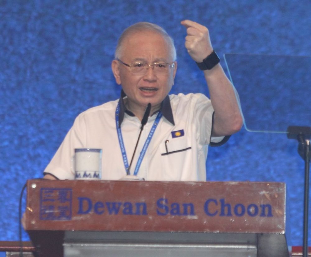 wee-ka-siong1805-1200x992