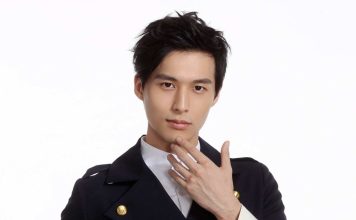 男星喜迎爱女降临 手抱女儿深情告白