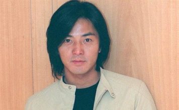 拒绝合照却全程带笑 郑伊健私下真性情曝光