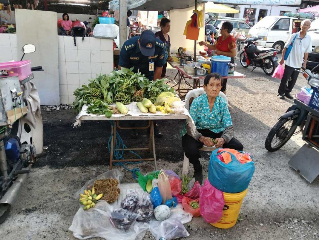 20260125CPKK23c_SEGAMAT_OLD_WOMAN_SUMMON_Sg260125plsa01x
