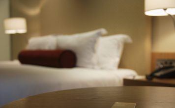 小19岁男友毙命多日 30岁女旅馆房伴尸多日