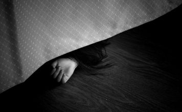 “我的女儿在法医办公室?” 妈妈通过定位发现女儿身亡