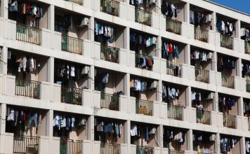 租客去世两个月后 房东「打扫空屋」又惊见腐尸