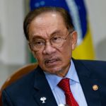 吁安华别那么拼命工作 新国领袖:令吉涨势太快了