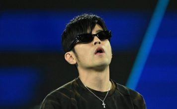 周杰伦未挥拍即出局 遭酸“史上最难看”