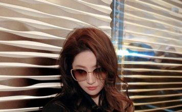 刘亦菲逛街遭围堵 路人随手一拍美到反光