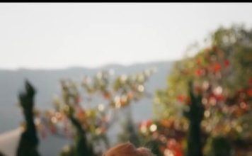 港姐冠军心“开箱”广告 神级状态完全不像生了三胎