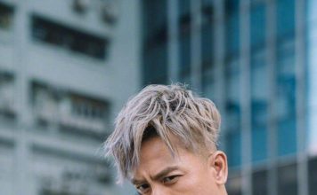 马国明现身引全城出动 商场被粉丝挤爆