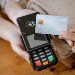 身家725万却没钱缴税?男子刷爆信用卡惊觉大陷阱